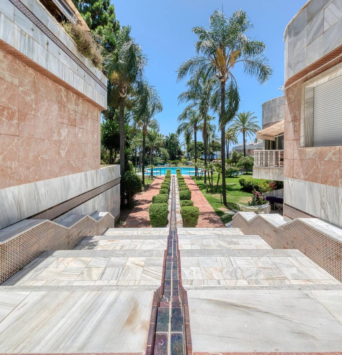 3 bedroom Apartment for sale in Puerto Banus with pool garage - € 5,100,000 (Ref: 9099773)