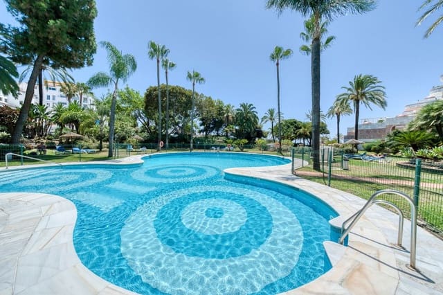 3 soveværelse Lejlighed til salg i Puerto Banus, Marbella med swimmingpool garage - € 5.100.000 (Ref: 9099773)