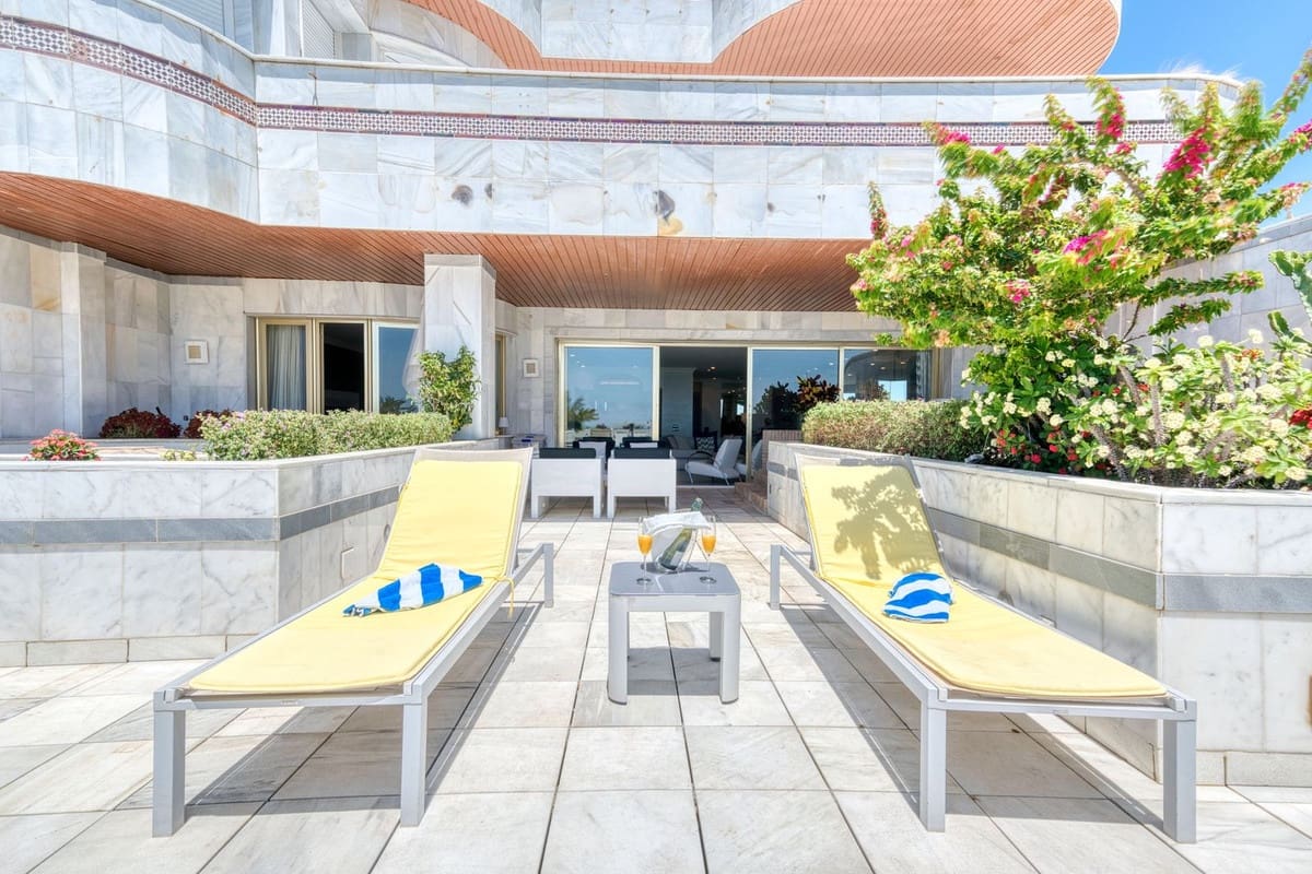 3 soverom Leilighet til salgs i Puerto Banus med svømmebasseng garasje - € 5 100 000 (Ref: 9099773)