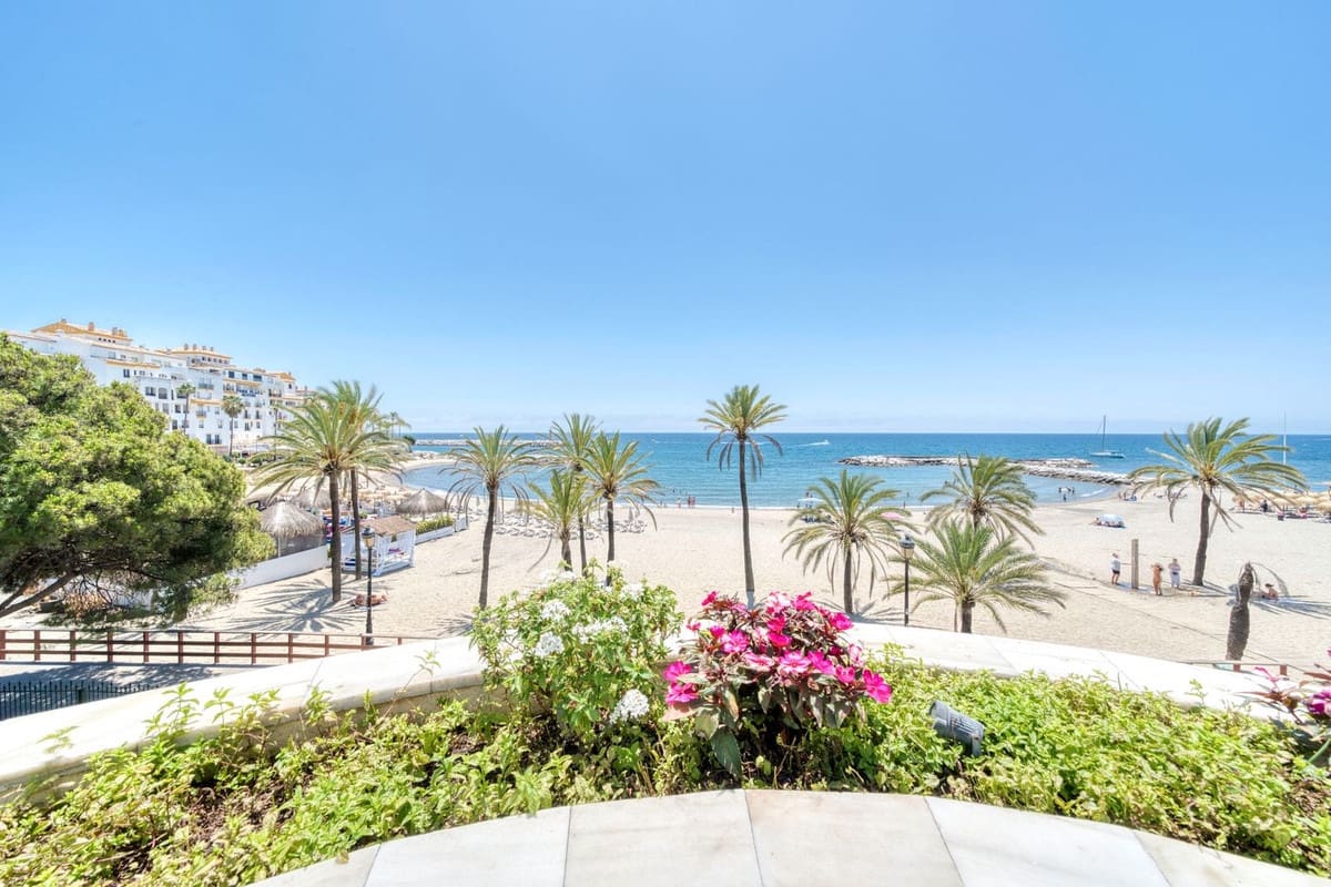 3 soverom Leilighet til salgs i Puerto Banus med svømmebasseng garasje - € 5 100 000 (Ref: 9099773)