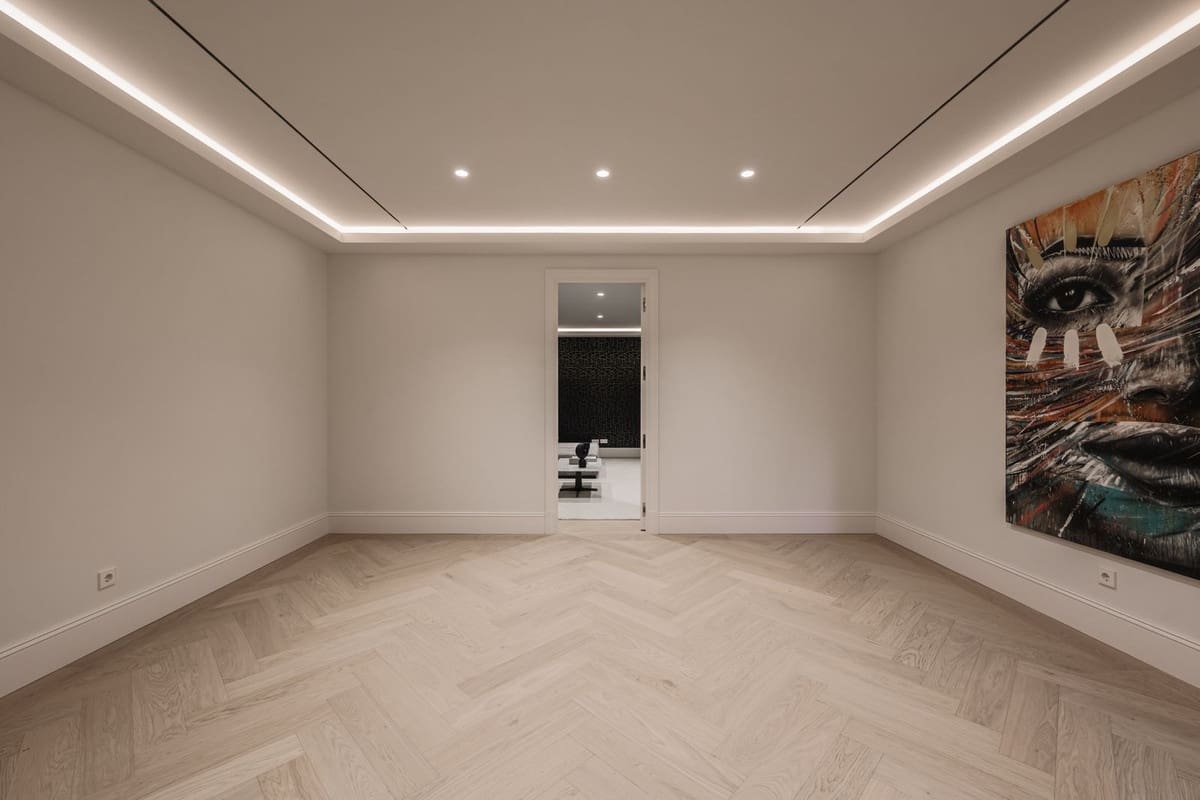 4 makuuhuone Huvila myytävänä paikassa Nueva Andalucia mukana uima-altaan 
autotalli - 4 595 000 € (Ref: 9100068)