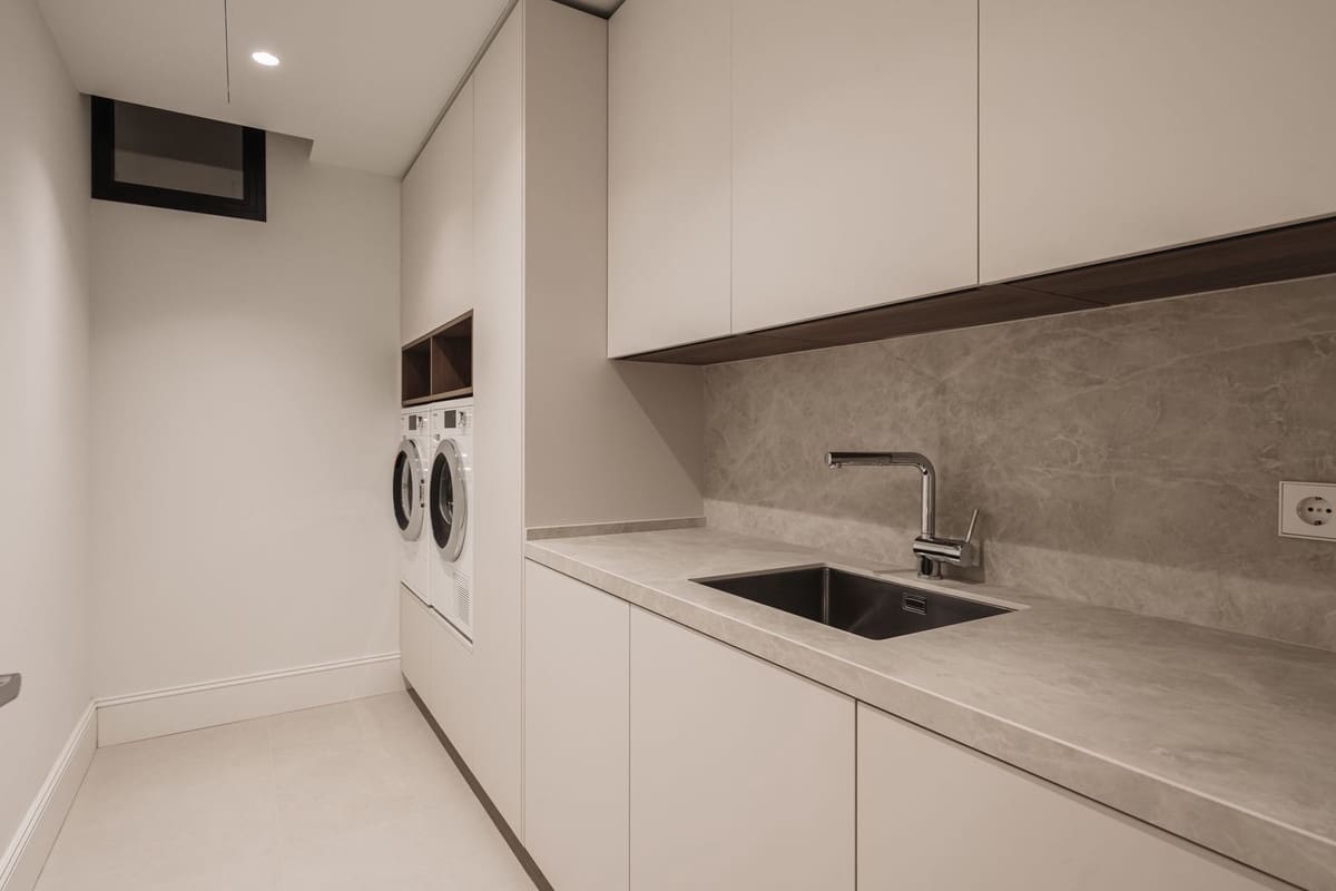 4 makuuhuone Huvila myytävänä paikassa Nueva Andalucia mukana uima-altaan 
autotalli - 4 595 000 € (Ref: 9100068)