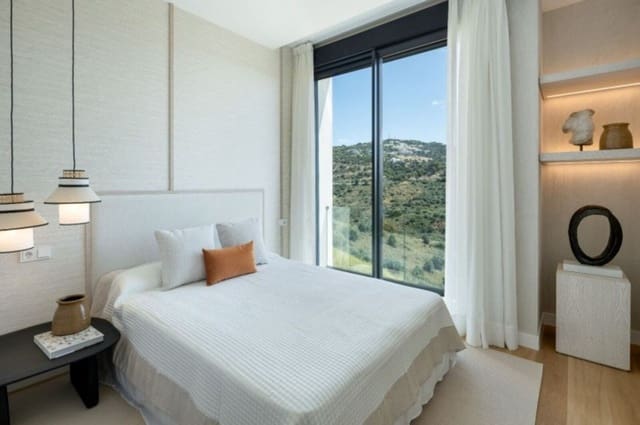 4 sypialnia Willa na sprzedaż w Marbella z basenem garażem - 1 675 000 € (Ref: 9103944)