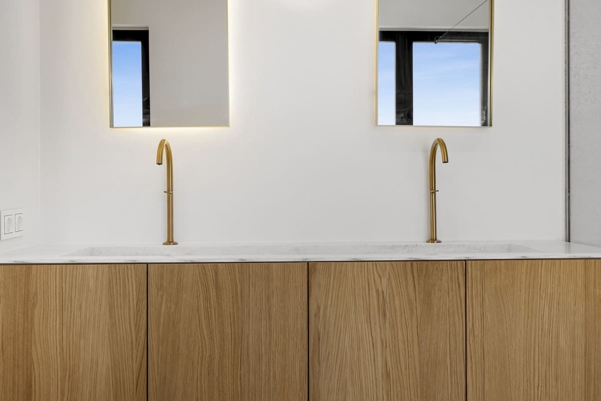 5 slaapkamer Villa te koop in Estepona met zwembad garage - € 2.190.000 (Ref: 9107952)