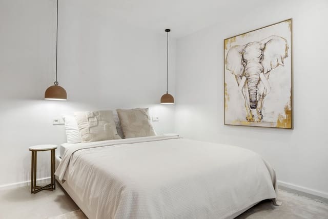 3 slaapkamer Appartement te koop in Estepona met zwembad garage - € 965.000 (Ref: 9108070)