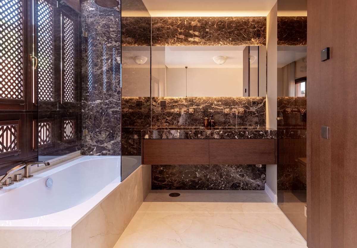 4 bedroom Townhouse for sale in Golden Mile with pool garage - € 1,995,000 (Ref: 9108173)