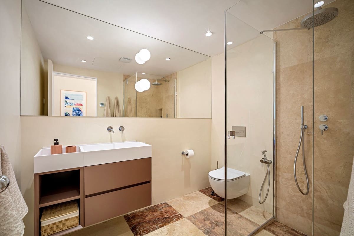 4 slaapkamer Villa te koop in Nueva Andalucia met zwembad garage - € 3.550.000 (Ref: 9111058)