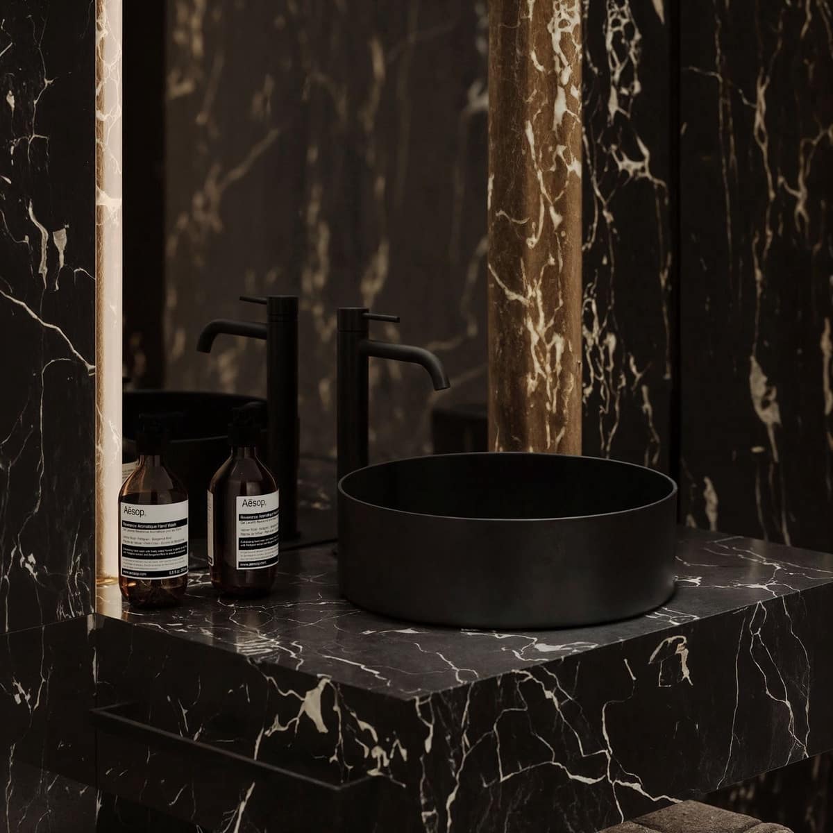 5 bedroom Villa for sale in Golden Mile with pool garage - € 8,995,000 (Ref: 9113393)