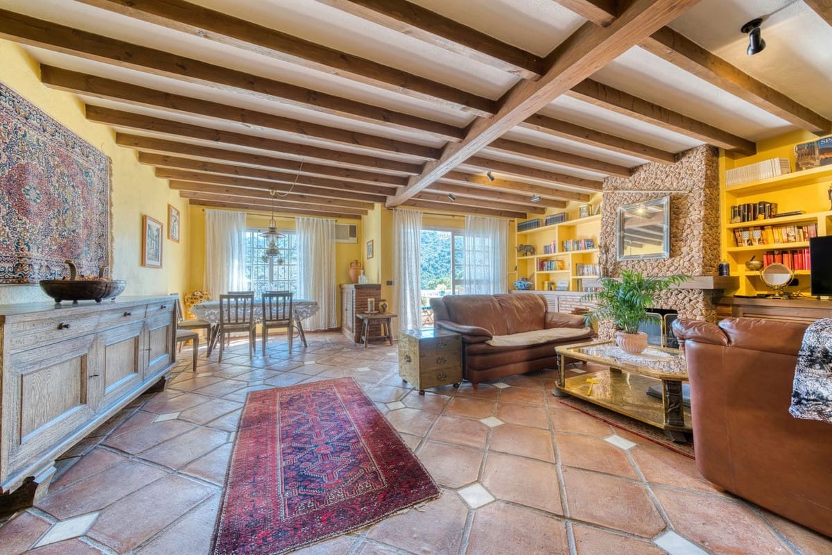 3 bedroom Townhouse for sale in Benahavis - € 375,000 (Ref: 9115567)