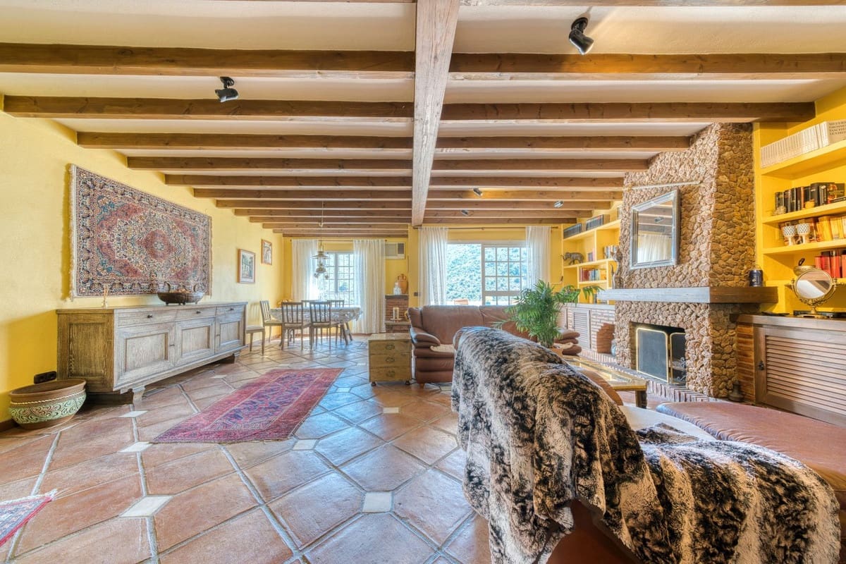 3 bedroom Townhouse for sale in Benahavis - € 375,000 (Ref: 9115567)