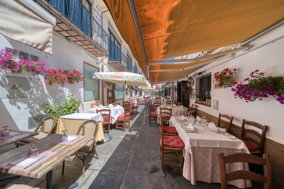 3 bedroom Townhouse for sale in Benahavis - € 375,000 (Ref: 9115567)