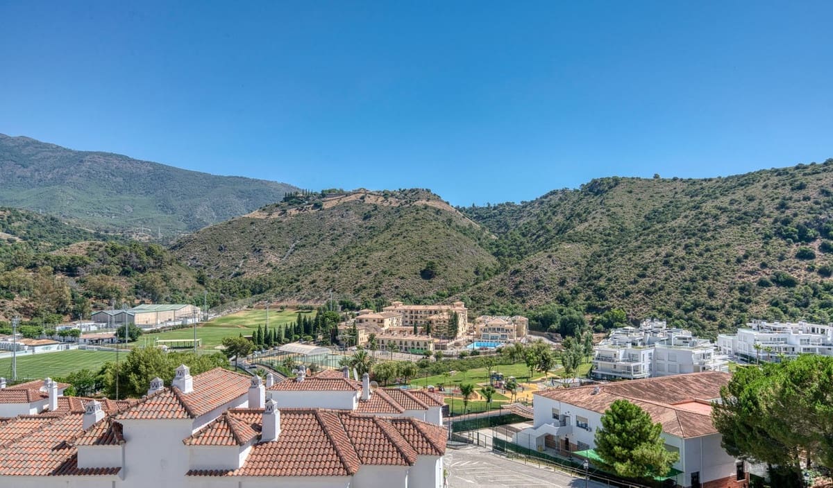 3 bedroom Townhouse for sale in Benahavis - € 375,000 (Ref: 9115567)