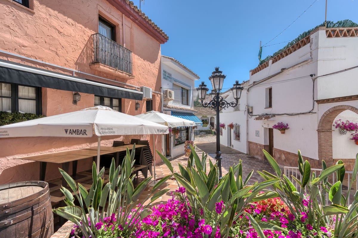 3 quarto Casa em Banda para venda em Benahavis - 375 000 € (Ref: 9115567)