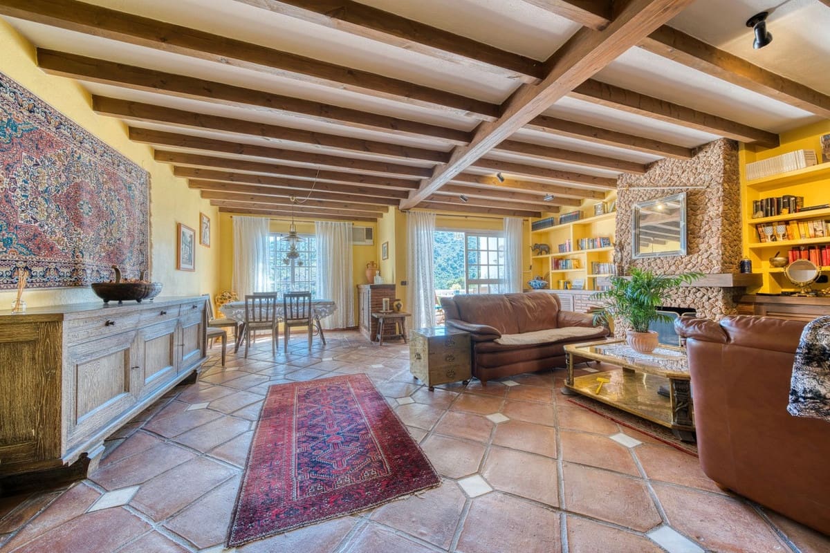 3 quarto Casa em Banda para venda em Benahavis - 375 000 € (Ref: 9115567)