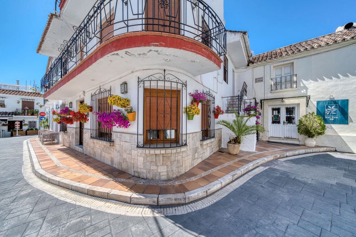 3 quarto Casa em Banda para venda em Benahavis - 375 000 € (Ref: 9115567)