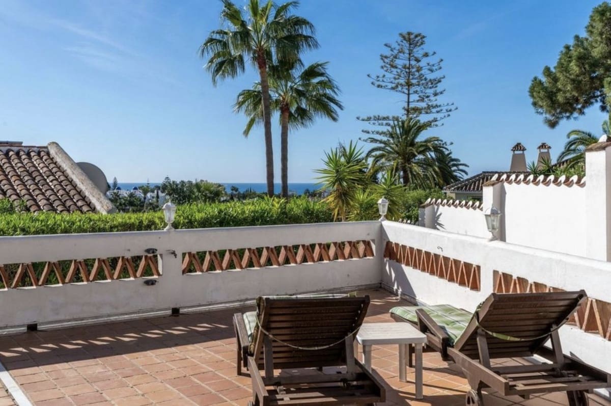 3 soverom Villa til salgs i Mijas Costa med svømmebasseng garasje - € 595 000 (Ref: 9115568)