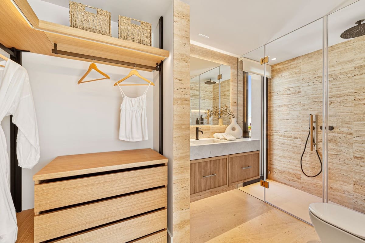 6 soverom Villa til salgs i Aloha Golf med svømmebasseng garasje - € 8 650 000 (Ref: 9115569)