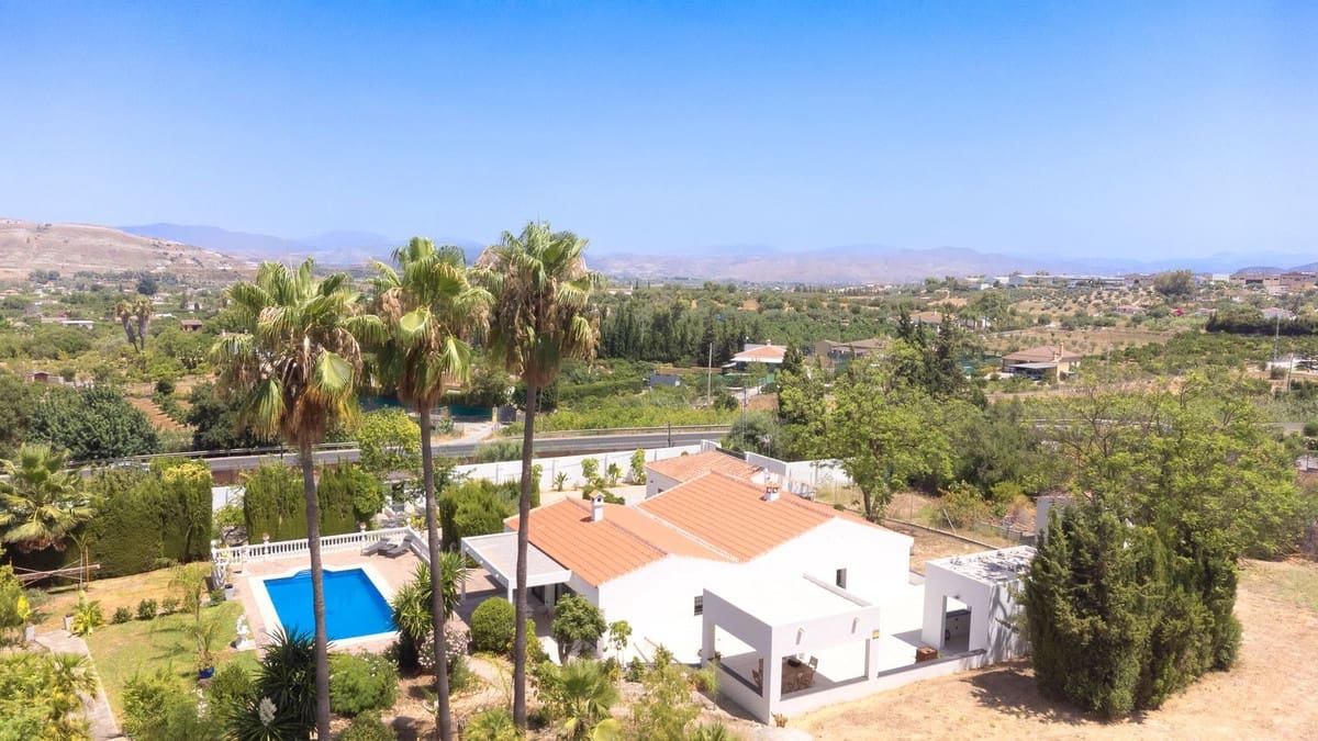 4 chambre Villa/Maison à vendre à Alhaurin el Grande avec piscine garage - 795 000 € (Ref: 9121439)