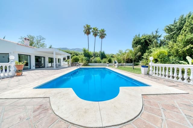 4 soveværelse Villa til salg i Alhaurín el Grande med swimmingpool garage - € 795.000 (Ref: 9121439)