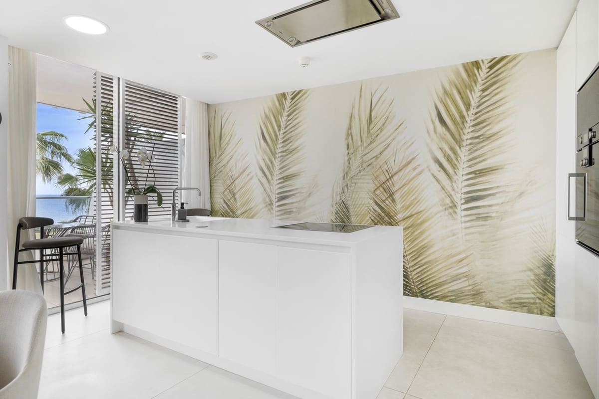 3 bedroom Apartment for sale in New Golden Mile with pool - € 1,145,000 (Ref: 9126268)