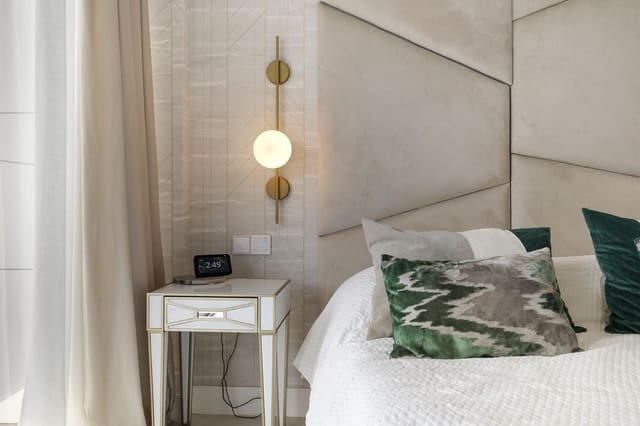 3 chambre Appartement à vendre à New Golden Mile, Estepona avec piscine - 995 000 € (Ref: 9126268)