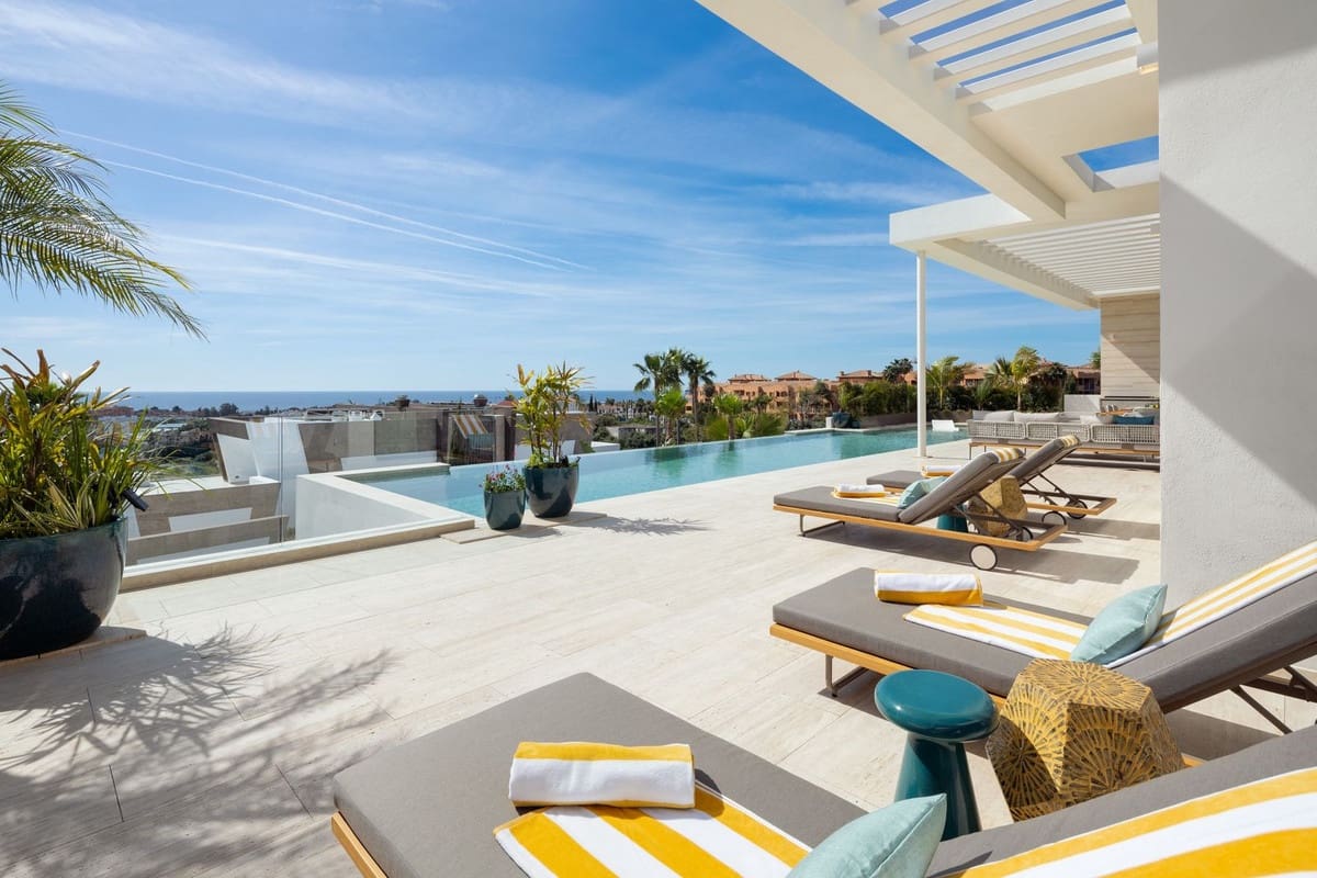 6 bedroom Villa for sale in Los Flamingos with pool garage - € 5,750,000 (Ref: 9127819)