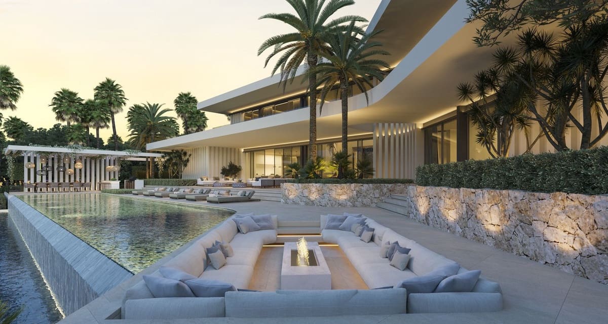 7 bedroom Villa for sale in Nueva Andalucia with pool garage - € 6,900,000 (Ref: 9131442)