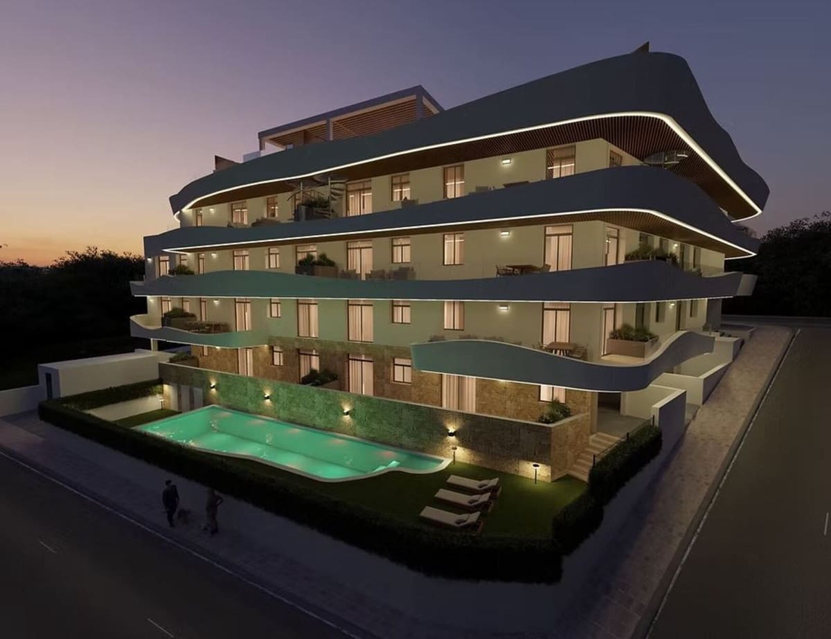 2 makuuhuone Huoneisto myytävänä paikassa Estepona mukana uima-altaan 
autotalli - 530 000 € (Ref: 9131443)