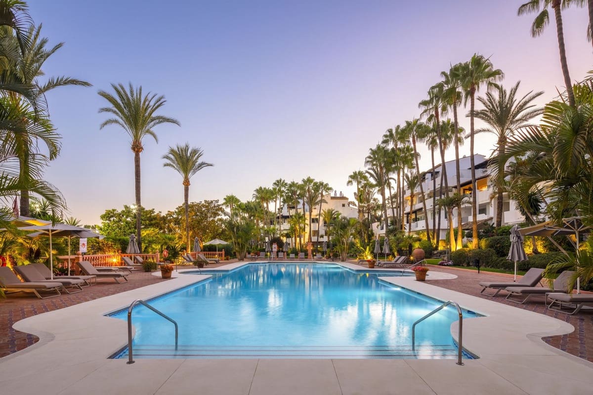 3 chambre Appartement à vendre à Golden Mile avec piscine garage - 3 500 000 € (Ref: 9138642)