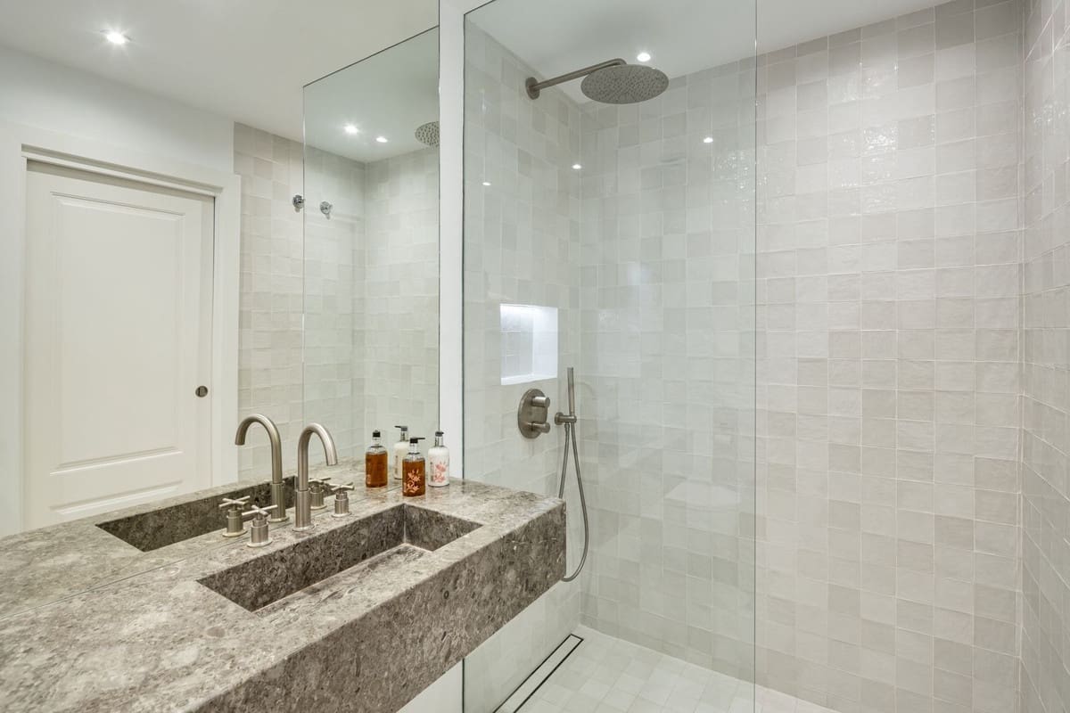 5 bedroom Apartment for sale in Golden Mile with pool garage - € 2,695,000 (Ref: 9138643)