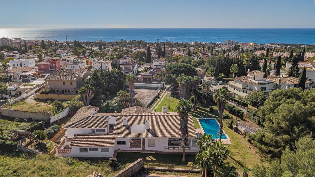 7 bedroom Villa for sale in Marbella with pool garage - € 3,000,000 (Ref: 9138644)
