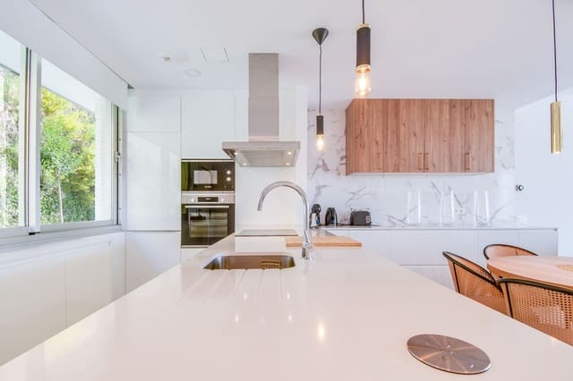 3 bedroom Townhouse for rent in Cancelada, Estepona with pool garage - € 3,750 (Ref: 9142028)