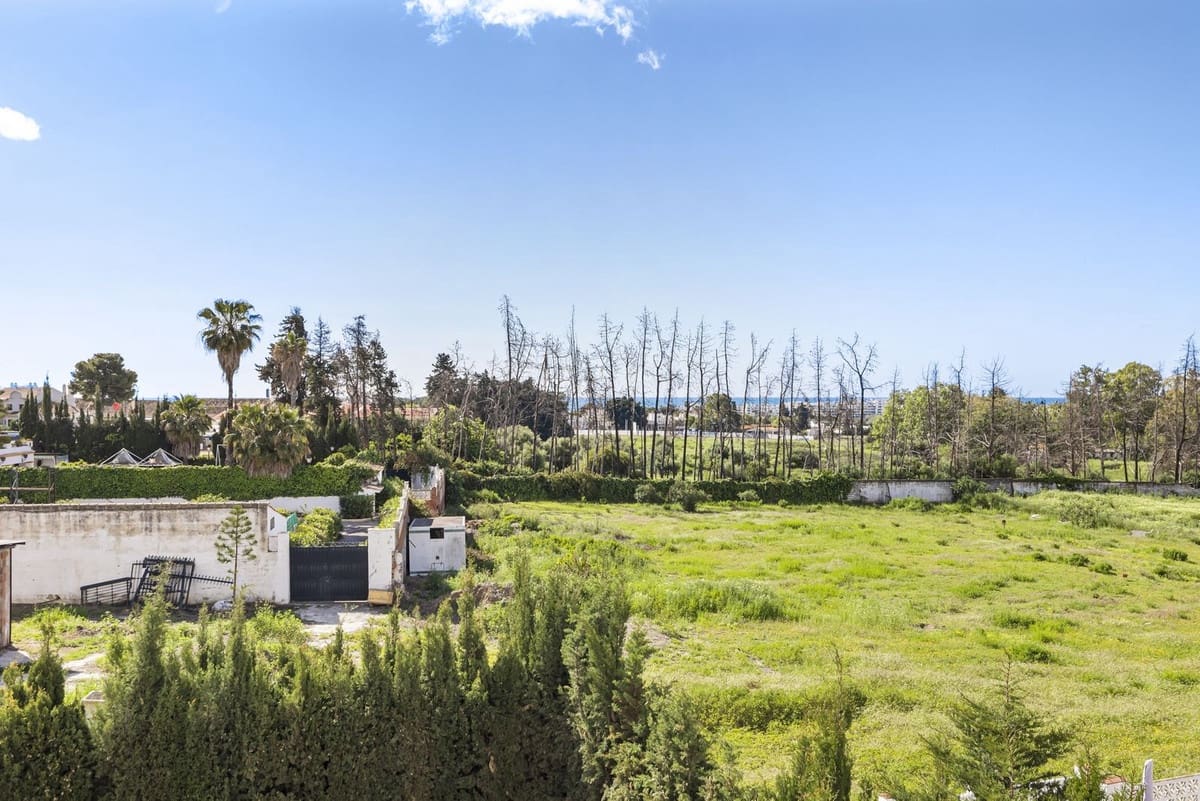 4 soverom Hus til salgs i San Pedro de Alcantara med svømmebasseng garasje - € 949 000 (Ref: 9142314)