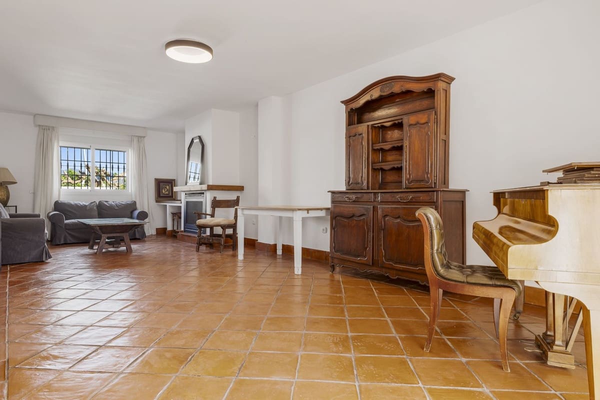 4 chambre Maison de Ville à vendre à San Pedro de Alcantara avec piscine garage - 949 000 € (Ref: 9142314)