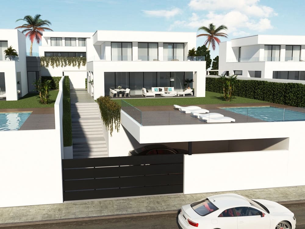 4 soveværelse Villa til salg i La Duquesa / Puerto de la Duquesa med swimmingpool - € 1.065.000 (Ref: 9144367)