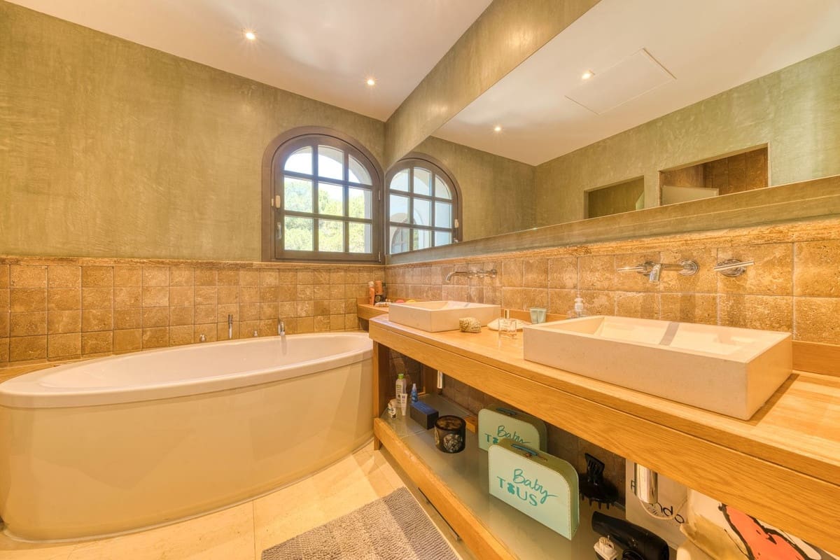 5 camera da letto Villa in vendita in Sotogrande con piscina garage - 3.750.000 € (Rif: 9144557)