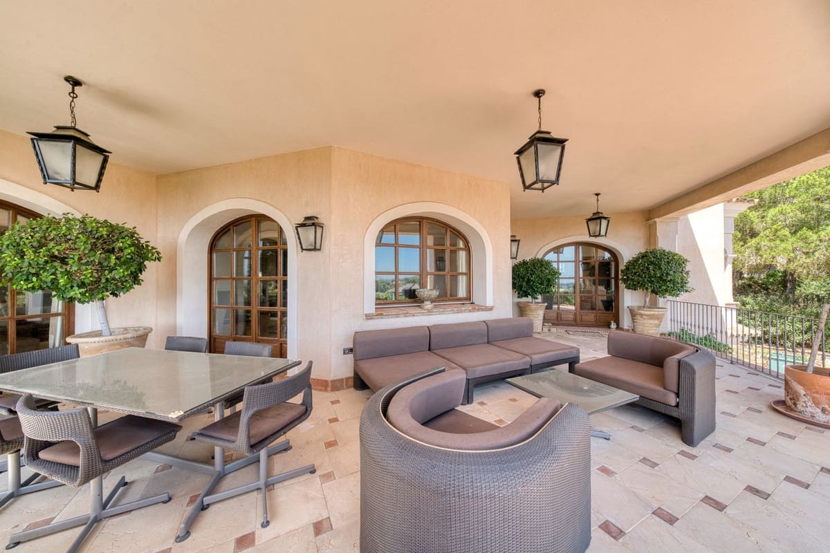 5 slaapkamer Villa te koop in Sotogrande met zwembad garage - € 3.750.000 (Ref: 9144557)