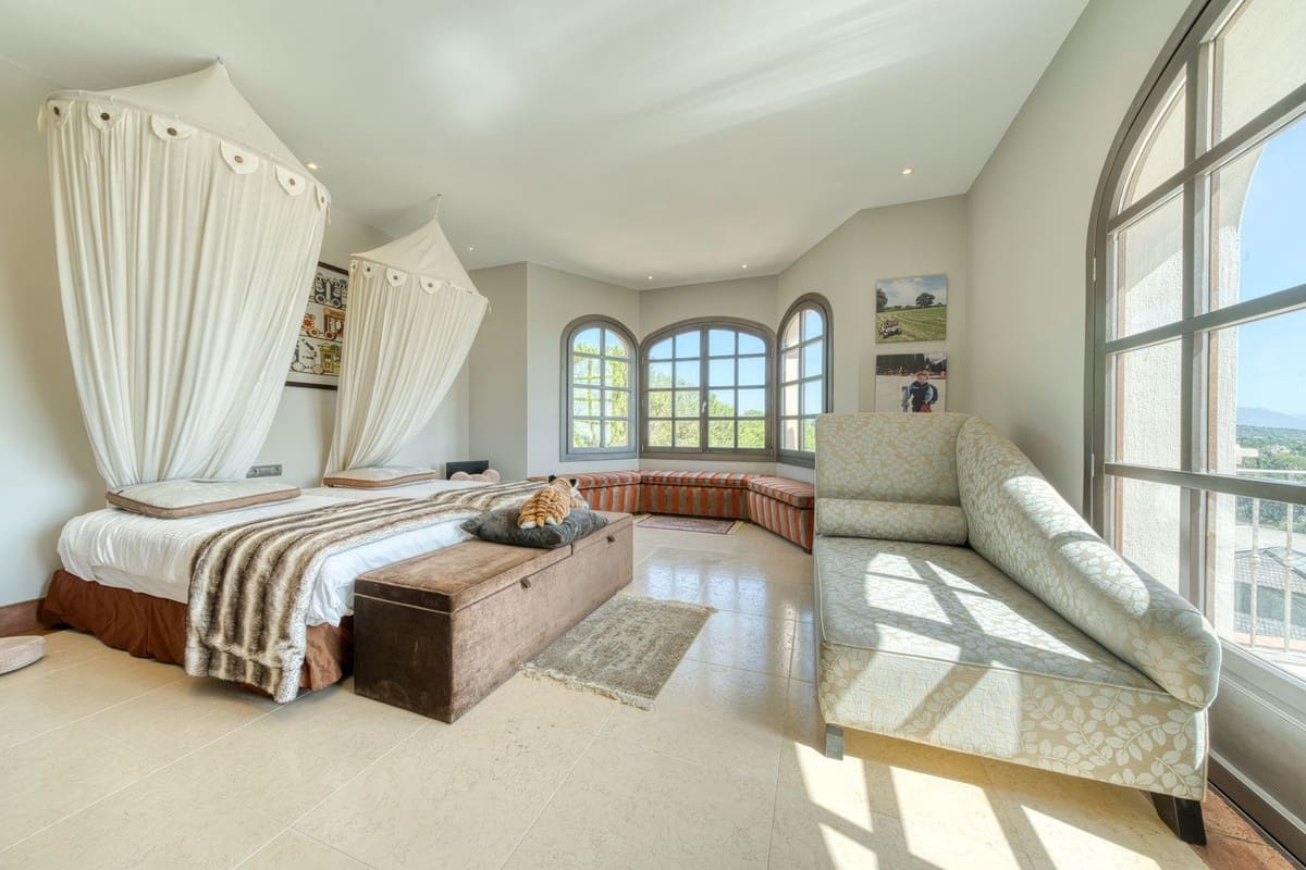 5 slaapkamer Villa te koop in Sotogrande met zwembad garage - € 3.750.000 (Ref: 9144557)