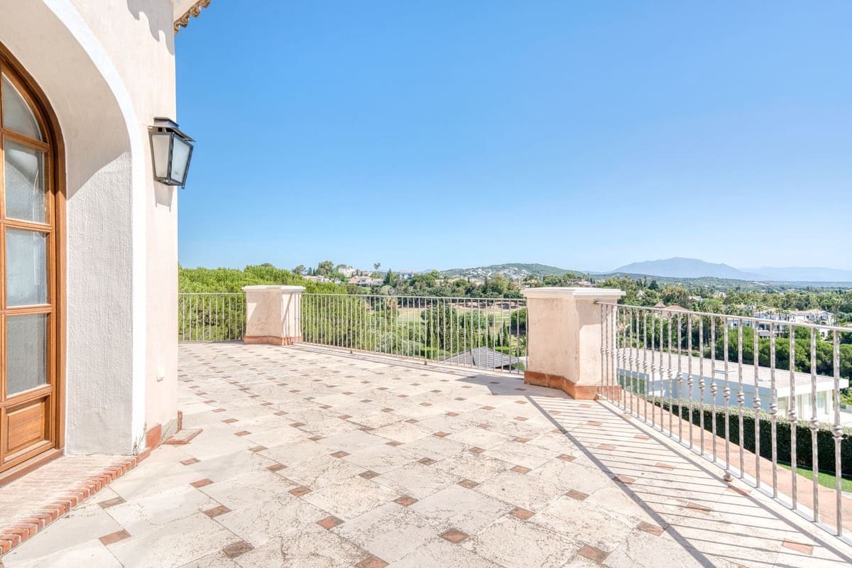 5 slaapkamer Villa te koop in Sotogrande met zwembad garage - € 3.750.000 (Ref: 9144557)