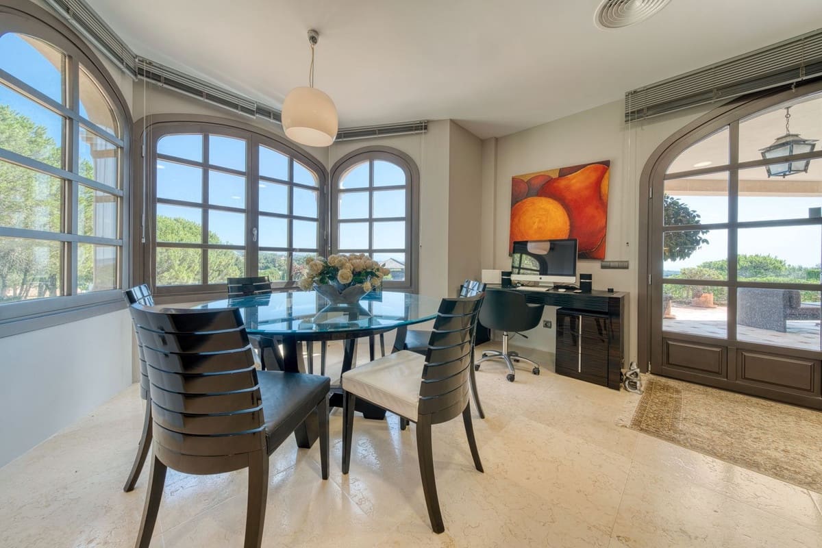 5 slaapkamer Villa te koop in Sotogrande met zwembad garage - € 3.750.000 (Ref: 9144557)