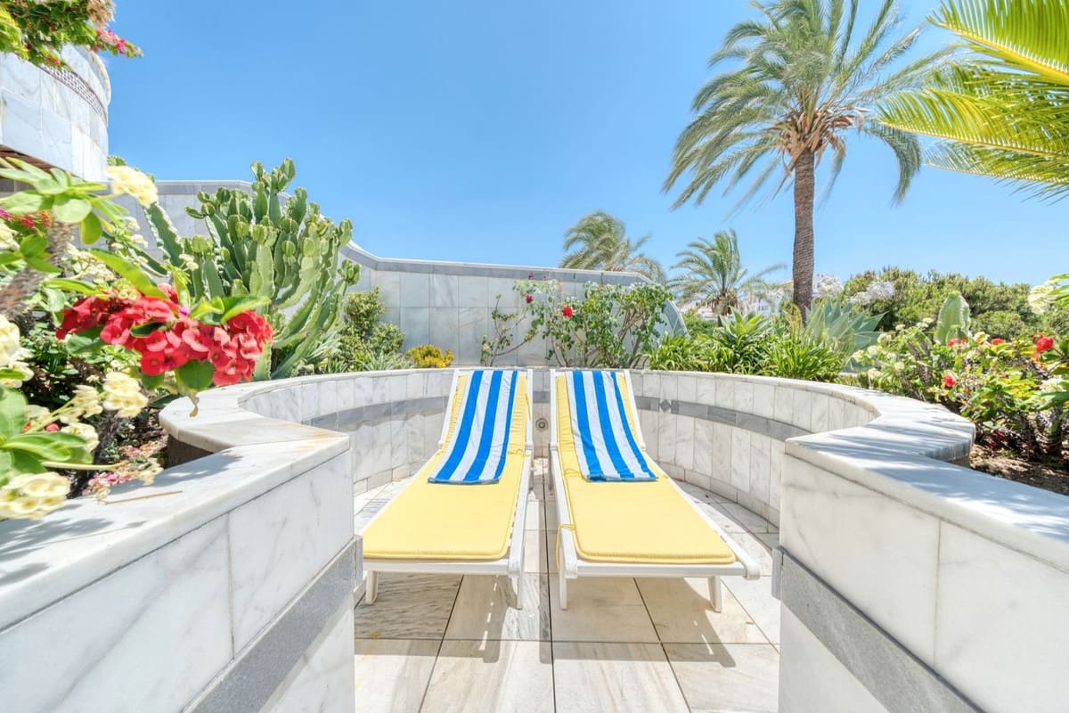 3 soveværelse Lejlighed til leje i Puerto Banus med swimmingpool garage - € 7.800 (Ref: 9146152)