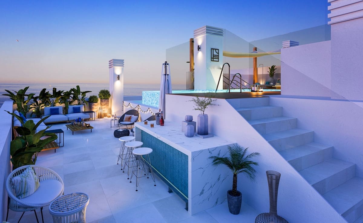 2 bedroom Apartment for sale in Estepona with pool garage - € 570,000 (Ref: 9146270)
