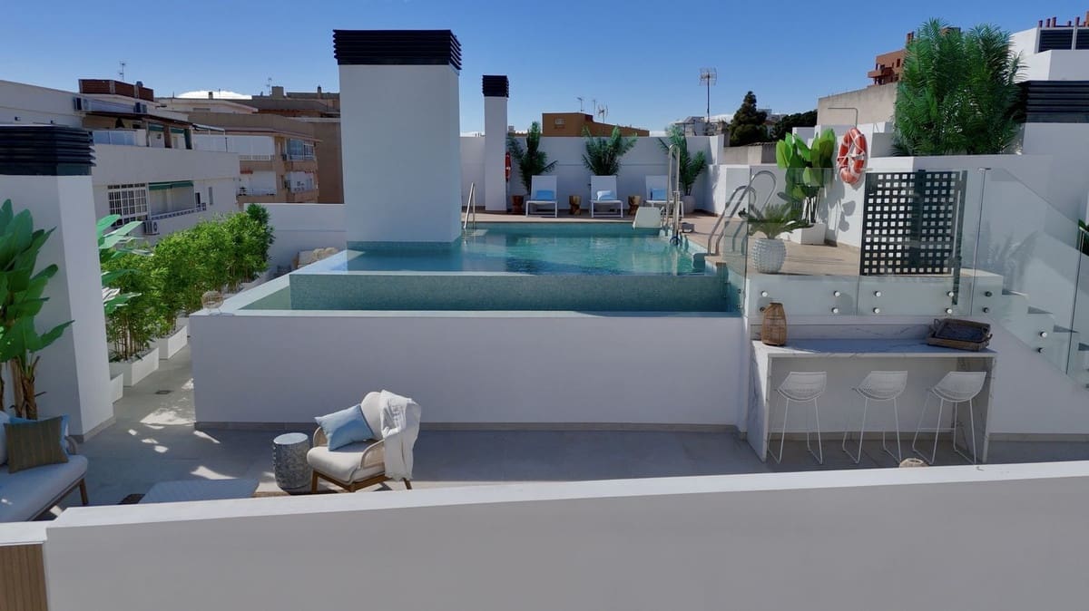 2 bedroom Apartment for sale in Estepona with pool garage - € 570,000 (Ref: 9146270)