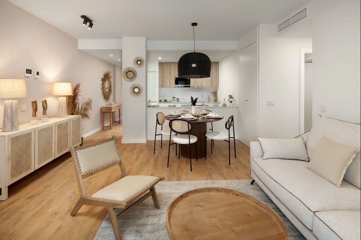 2 bedroom Apartment for sale in Estepona with pool garage - € 570,000 (Ref: 9146270)