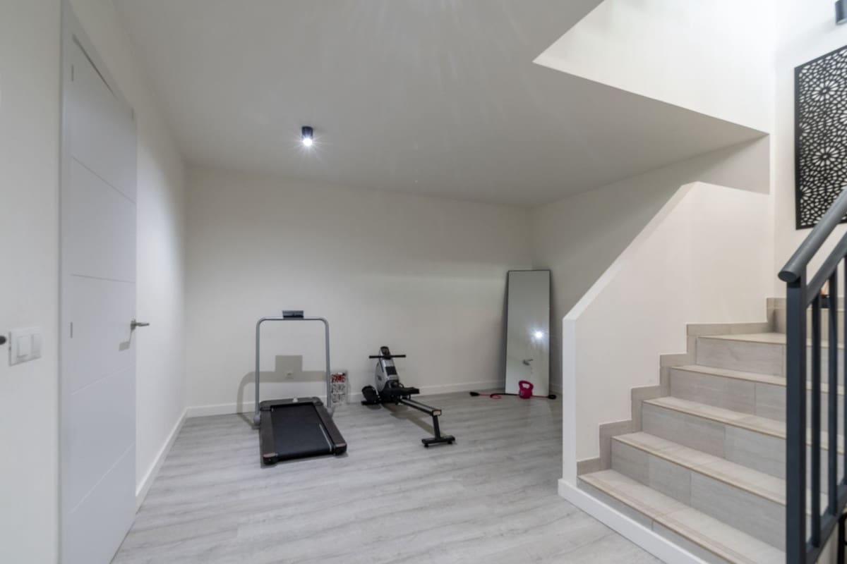 3 slaapkamer Halfvrijstaande villa te koop in Manilva met zwembad garage - € 760.000 (Ref: 9158626)