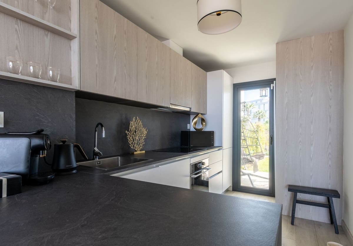 3 slaapkamer Halfvrijstaande villa te koop in Manilva met zwembad garage - € 760.000 (Ref: 9158626)