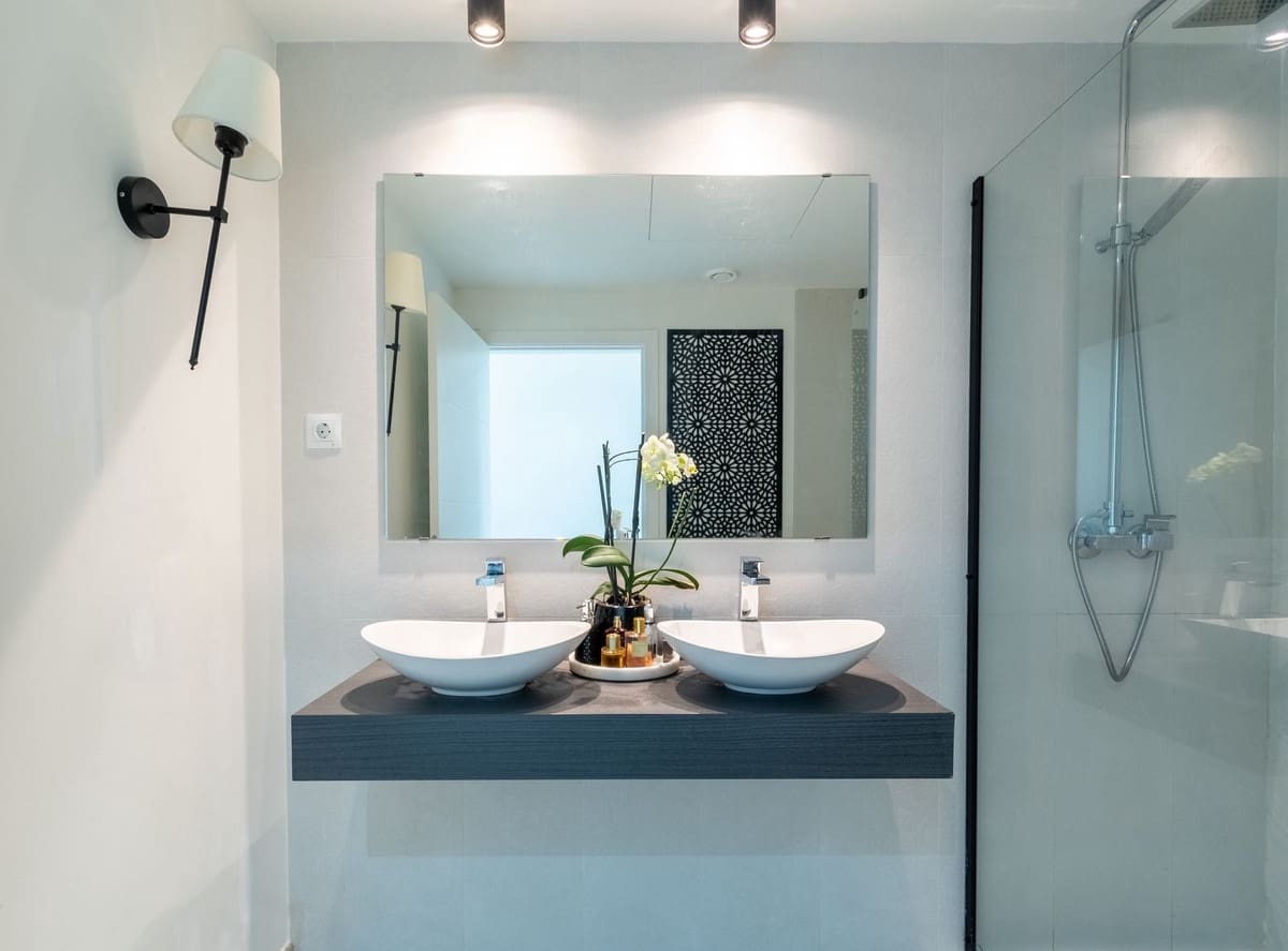 3 slaapkamer Halfvrijstaande villa te koop in Manilva met zwembad garage - € 760.000 (Ref: 9158626)