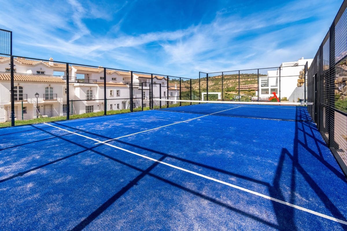 3 slaapkamer Halfvrijstaande villa te koop in Manilva met zwembad garage - € 760.000 (Ref: 9158626)