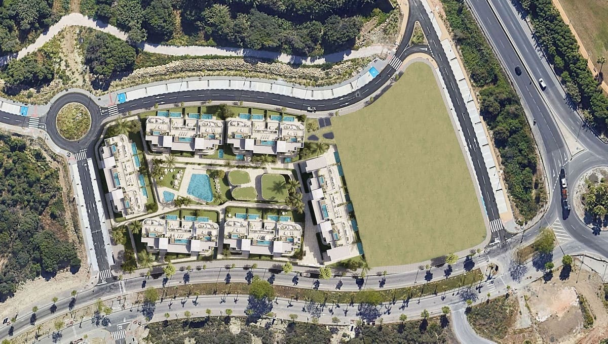 2 quarto Apartamento para venda em Estepona com piscina garagem - 494 000 € (Ref: 9160434)