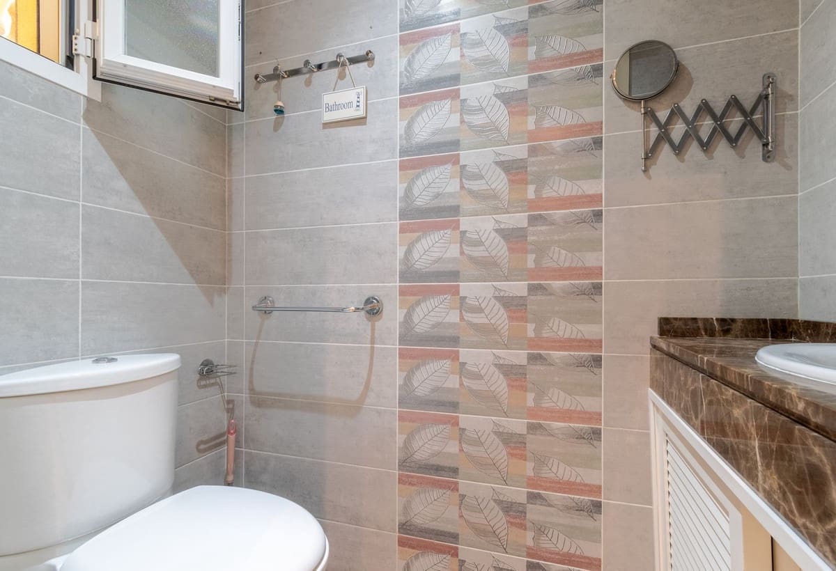 3 makuuhuone Omakotitalo myytävänä paikassa Marbella mukana uima-altaan 
autotalli - 690 000 € (Ref: 9162692)